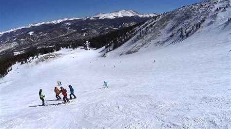 The Magic of Snowboarding: Combining Thrills with Magic Carpets in Breckenridge